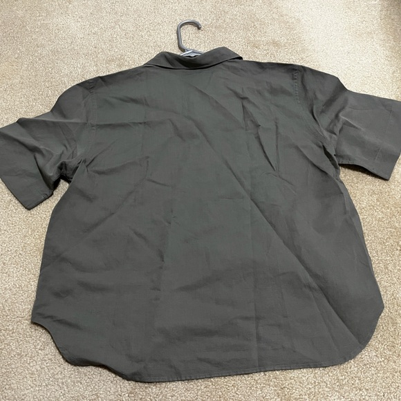 UNIQLO Open Collar Short Sleeve Shirt Womens - Picture 2 of 3